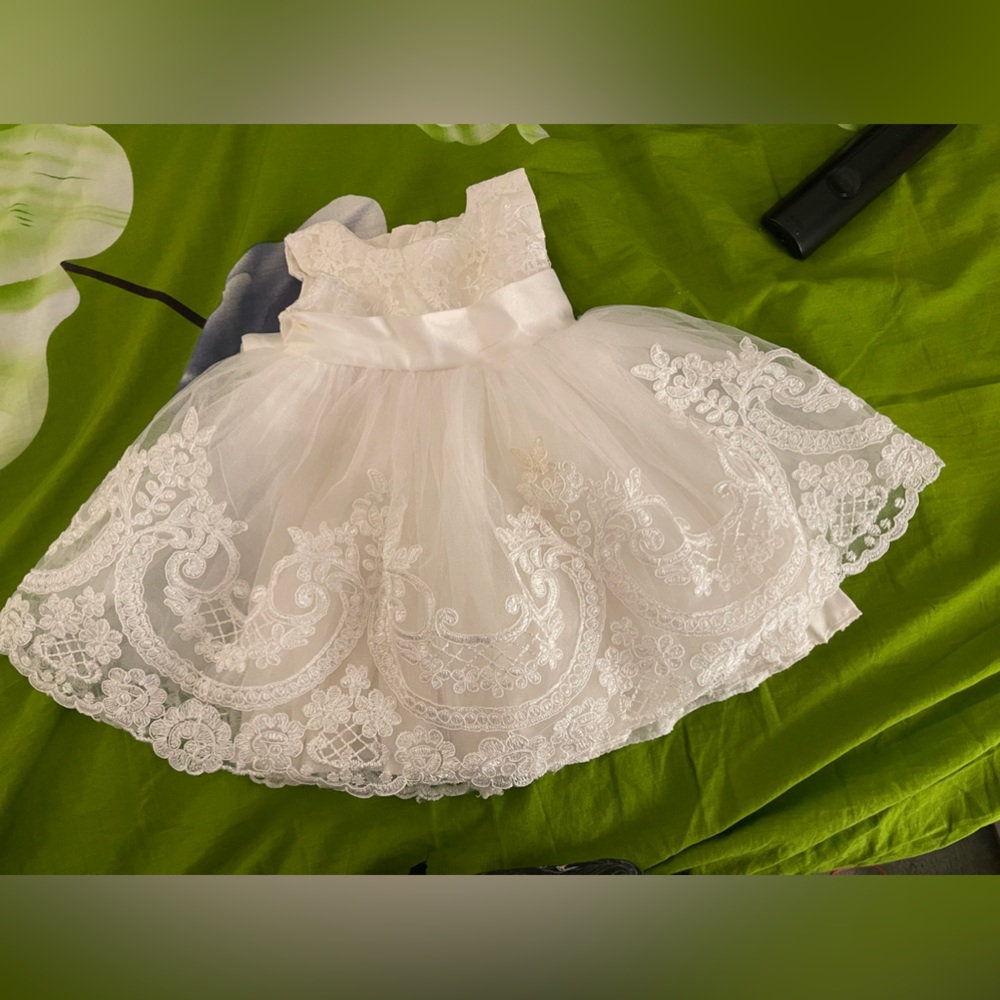 Beautiful 0-3 months baby girl dress